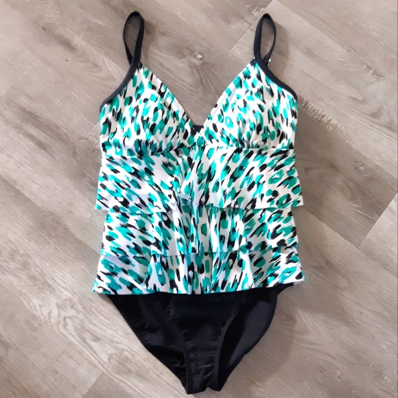 Body Concepts crisp classic splash layered ruffle adjustable strap swim Size 10 - Picture 12 of 12